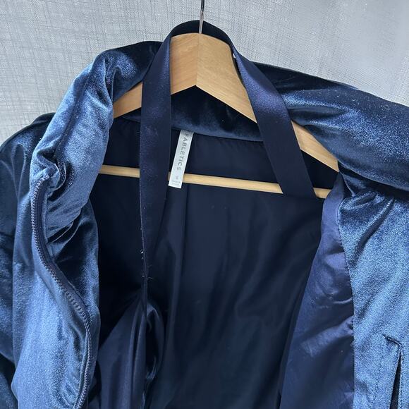 Fabletics Wander Velour Cropped Puffer Jacket- Women's Size Small - Picture 3 of 6